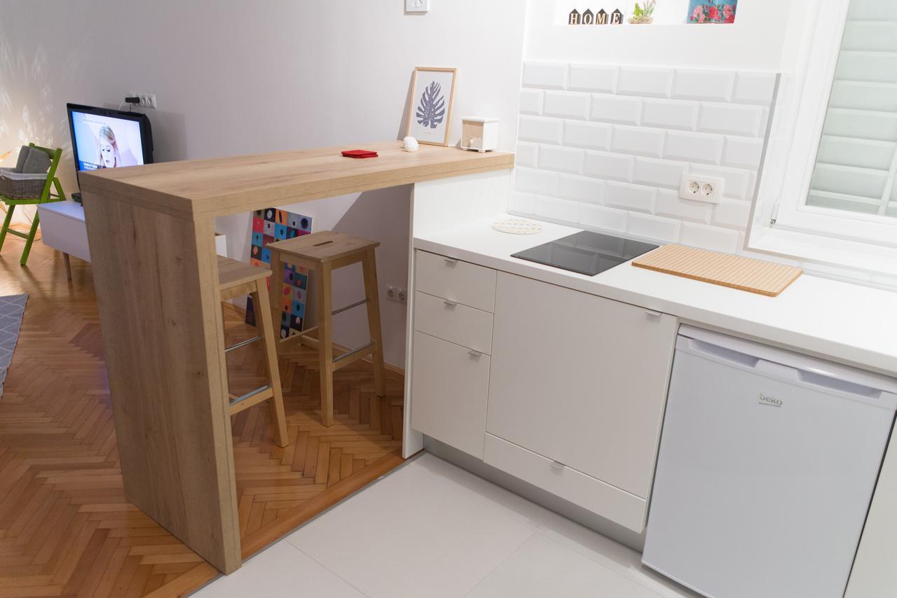 Bright & Stylish Studio Home, Superbly Located Sarajevo Luaran gambar