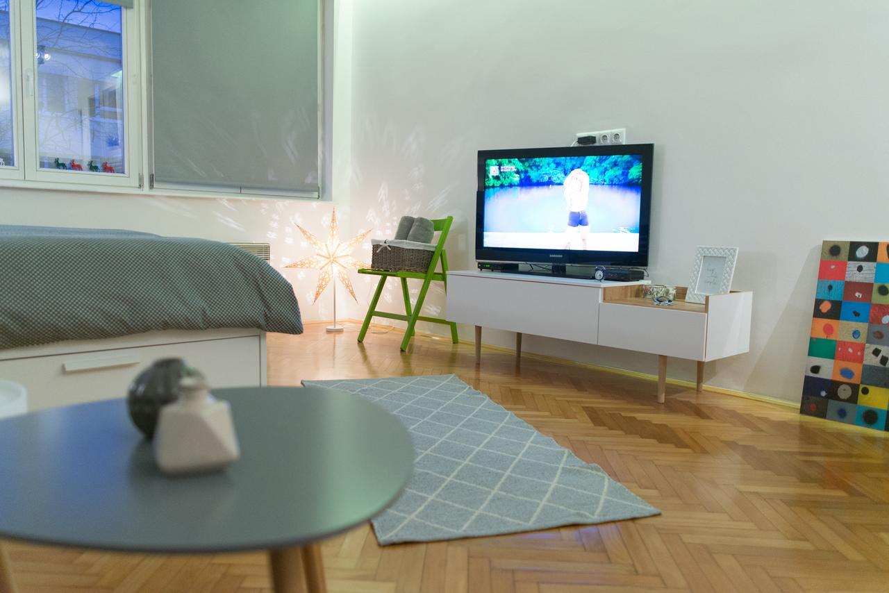 Bright & Stylish Studio Home, Superbly Located Sarajevo Luaran gambar